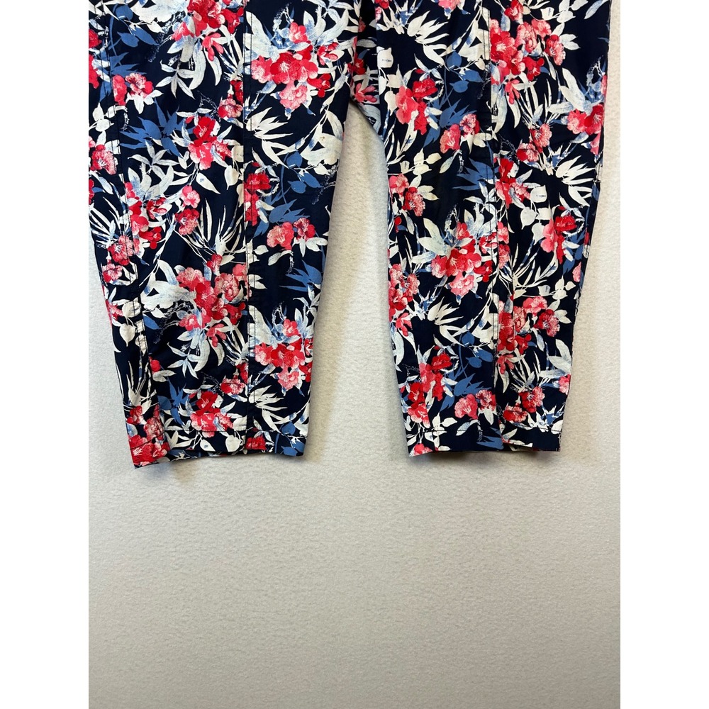Tropical Floral Chico's 10 Navy Red Brigitte So Slimming Capri Pants Cropped - Picture 9 of 11